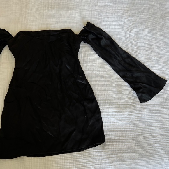 Camila Cohelo Dress - Picture 4 of 5